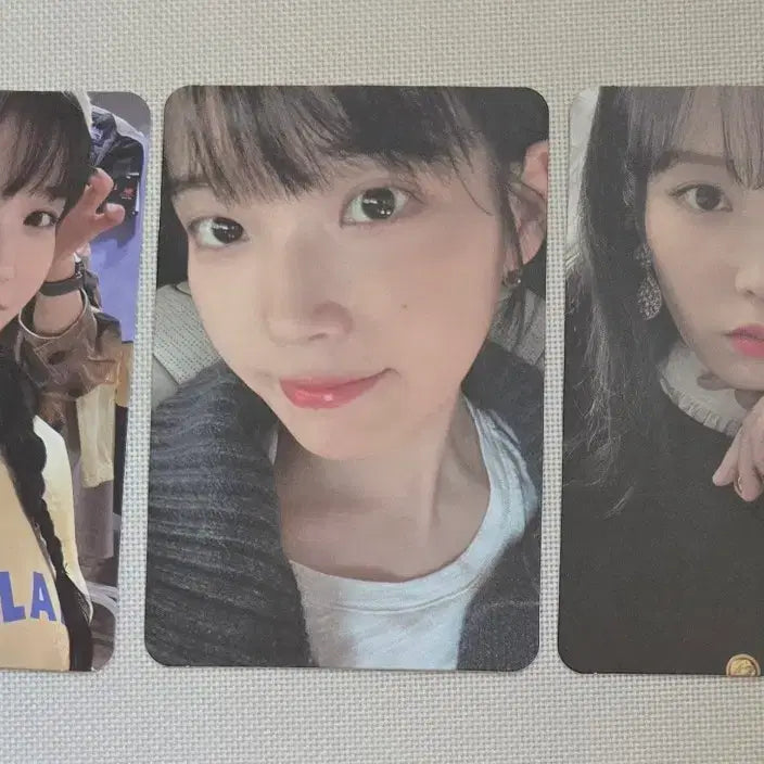 [SOLD OUT] 아이유 조각집 포카 3장일괄