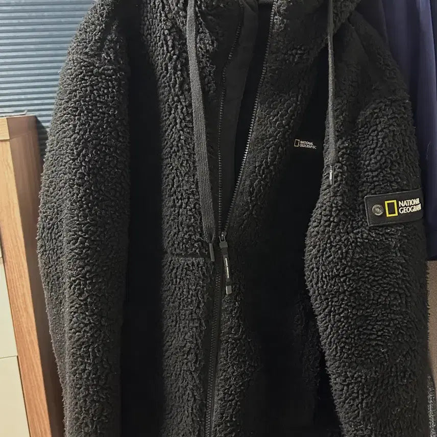 [BUNJANG] National Geographic Fleece Hoodie Jacket / 내셔널지오그래픽 뽀글이 후드집업 블랙&amp;화이트(드라이 완료