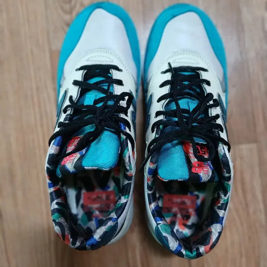 [BUNJANG] New Balance MRT580 Sneakers / 뉴발란스 MRT580 270