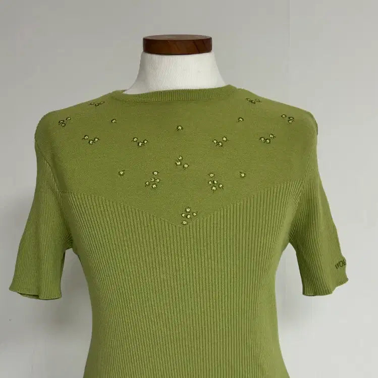 [BUNJANG] Green Ribbed Knit Punch Detail Top / 그린 골지 니트 펀칭 장식