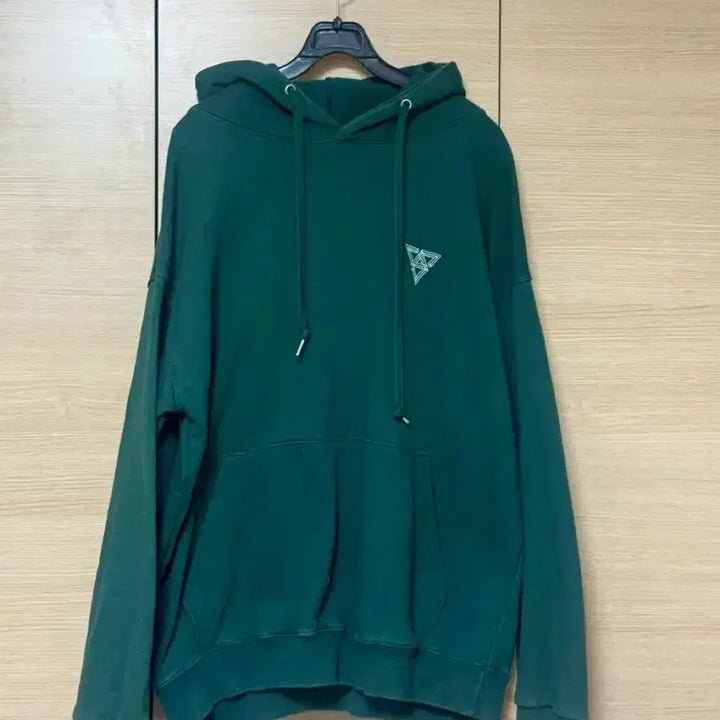 [SOLD OUT] 세븐틴 2018 캐럿랜드 캐랜 MD 엠디 후드티 박수 뮤비 멤버 착용