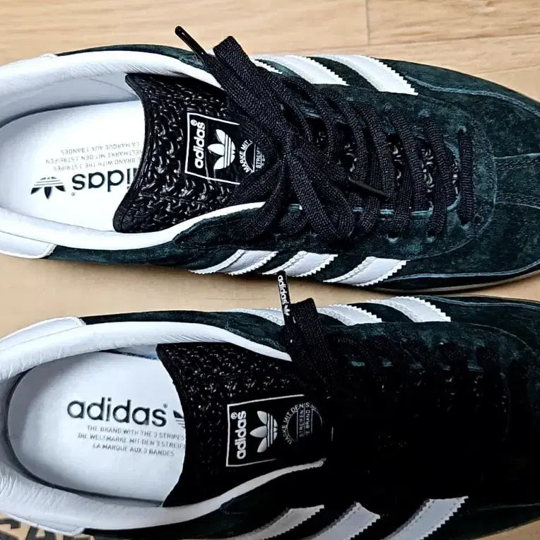 [BUNJANG] Adidas Gazelle Suede Black Sneakers / 아디다스 가젤 스웨이드 블랙