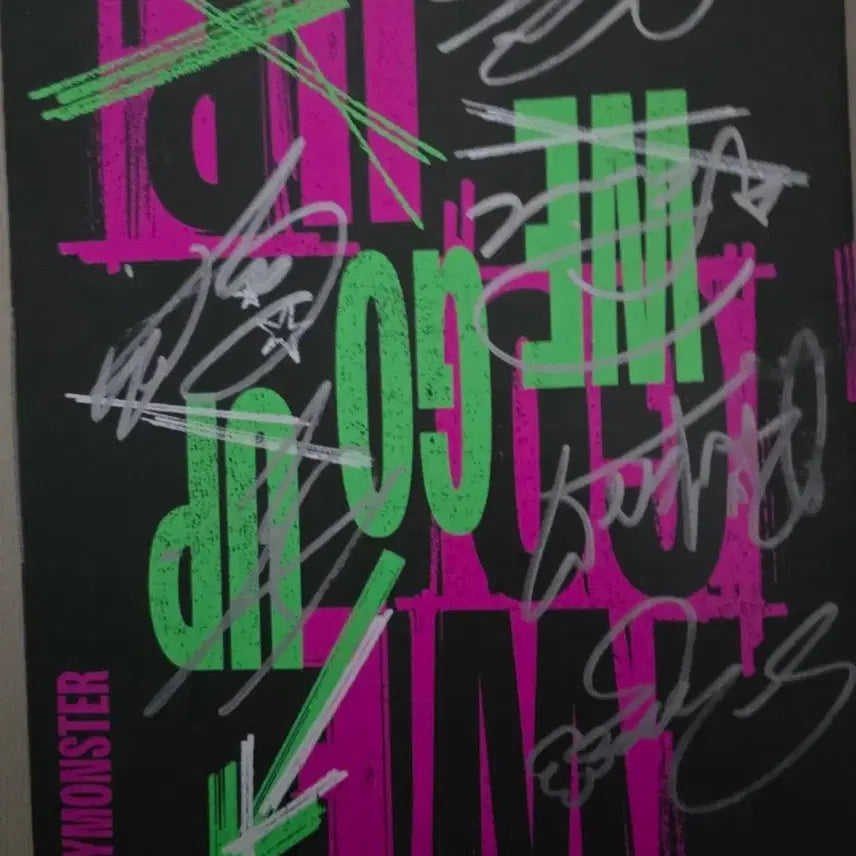 [BUNJANG] BABYMONSTER WE GO UP Signed Album CD / 베이비몬스터 WE GO UP 위고업 싸인 앨범 싸인 CD