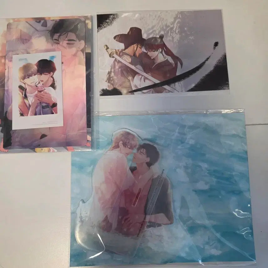 [SOLD OUT] 뜨겁게안아줘 아크릴 렌티큘러 엽서 일괄로 판매합니다