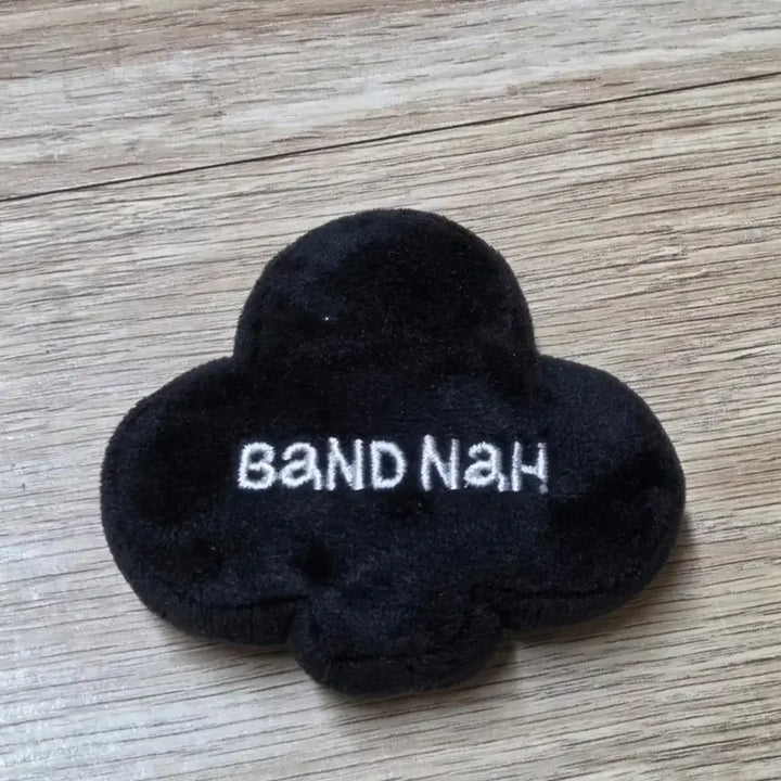 [BUNJANG] Nassi Band Logo Plush Keyring / 나씨밴 로고 인형 키링 굿즈