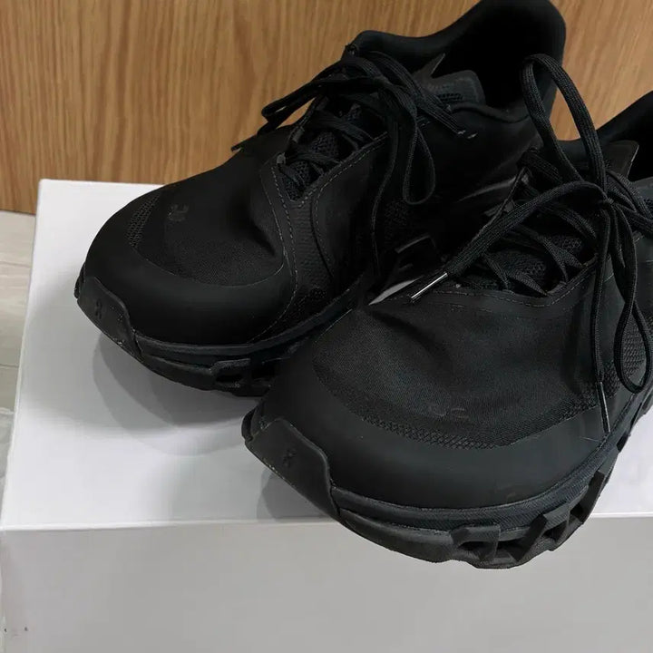 [BUNJANG] On Running Cloudmonster 2 Black / (285) 온 러닝 파프 클라우드몬스터2 블랙
