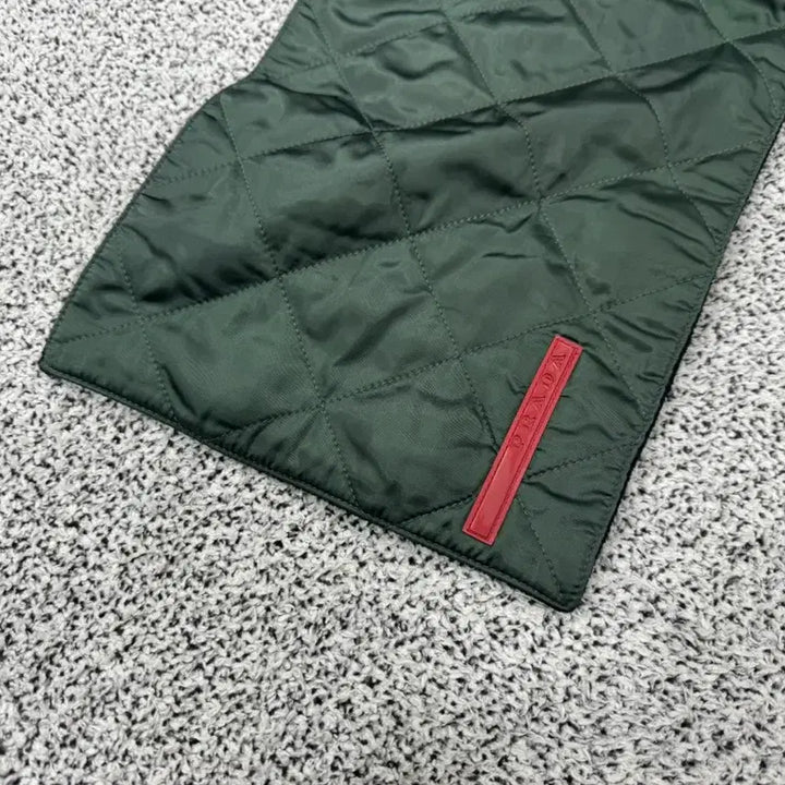 [BUNJANG] Prada Quilted Muffler / 프라다 퀼팅 머플러