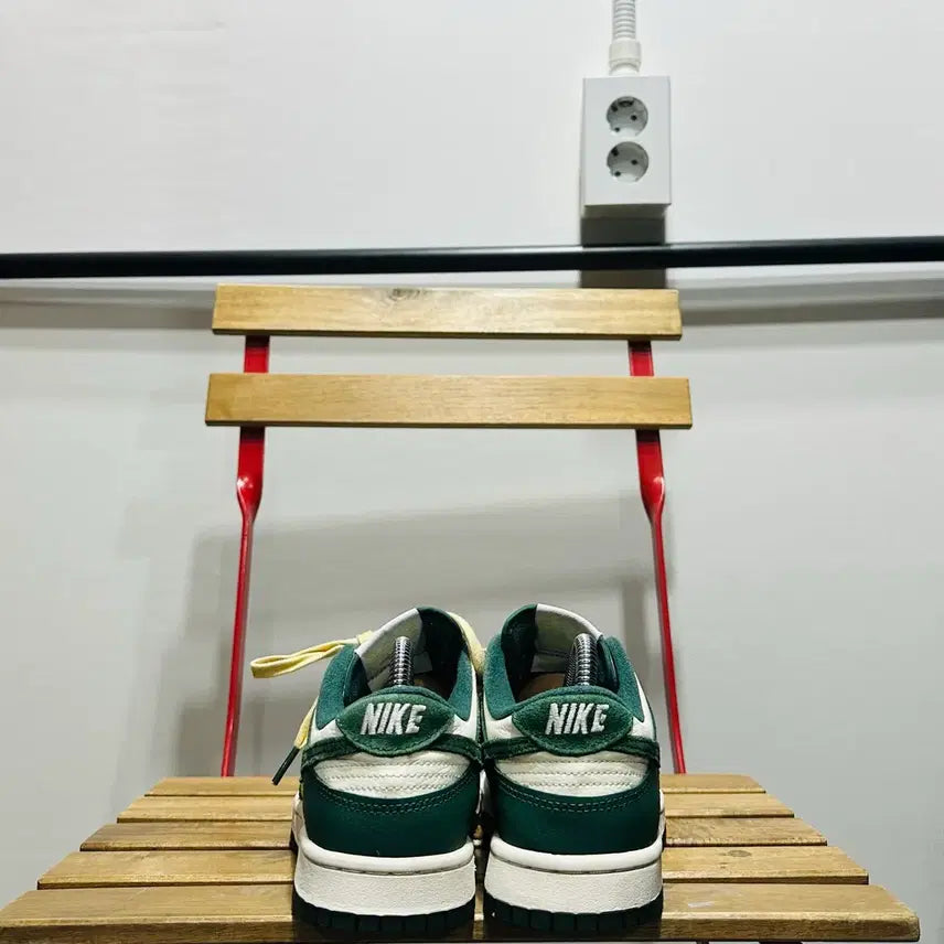[BUNJANG] Nike Dunk Low SE Opti Noble Green Sneakers / 250) 나이키 운동화 남녀공용 신발 덩크 로우 SE 옵티 노블 그린