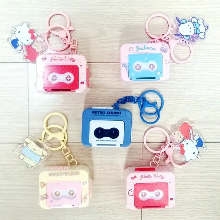 [BUNJANG] Sanrio Retro Cassette Keychain / 산리오 캐릭터 레트로 카세트 키링 팝니다~