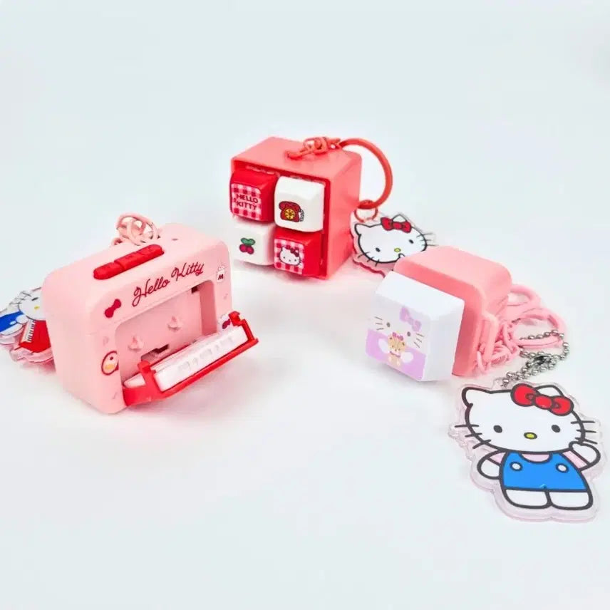 [BUNJANG] Sanrio Retro Cassette Keychain / 산리오 캐릭터 레트로 카세트 키링 팝니다~
