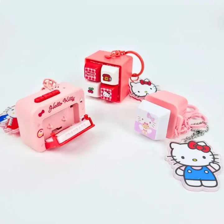 [BUNJANG] Sanrio Retro Cassette Keychain / 산리오 캐릭터 레트로 카세트 키링 팝니다~