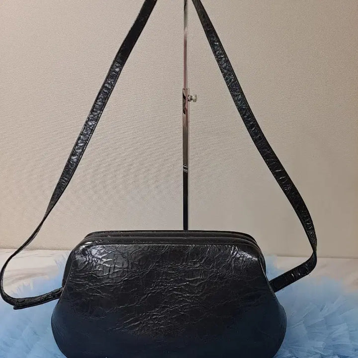 [BUNJANG] OSOI Dutch Brot Black Shoulder Bag / OSOI(오소이) 더치 브로트 블랙 숄더백