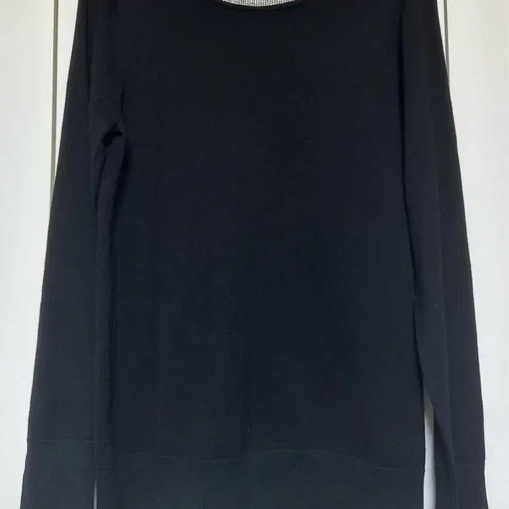 [BUNJANG] Tommy Hilfiger Black Cubic Point Knit Sweater / 타미힐피거블랙 라운드넥 큐빅 포인트 니트