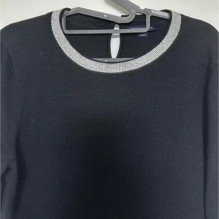[BUNJANG] Tommy Hilfiger Black Cubic Point Knit Sweater / 타미힐피거블랙 라운드넥 큐빅 포인트 니트
