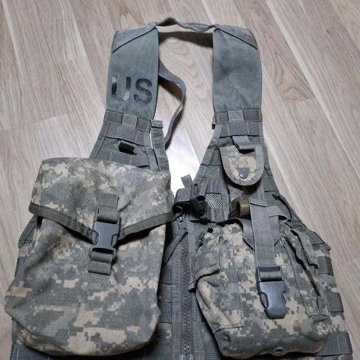 [BUNJANG] 미군 ACU 전투 조끼 컴뱃 베스트 / 미군 ACU 전투 조끼 컴뱃 베스트