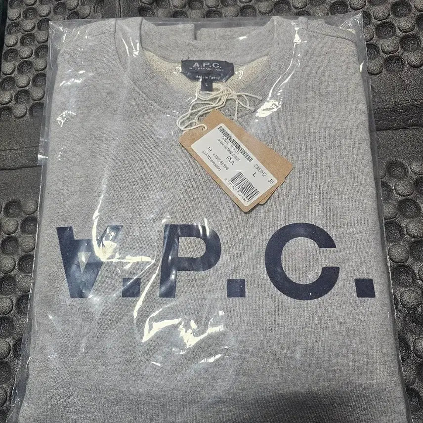 [SOLD OUT] A.P.C. 로고 맨투맨 그레이 L 새상품