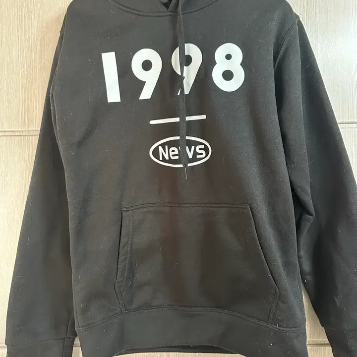 [BUNJANG] 1981 Black Hoodie / 1981 블랙 후드티셔츠