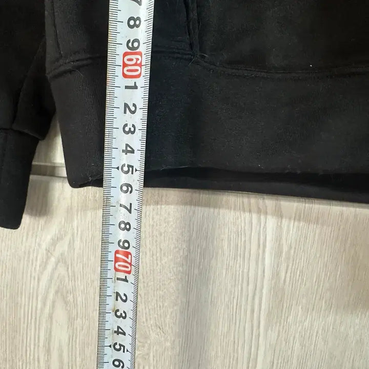 [BUNJANG] 1981 Black Hoodie / 1981 블랙 후드티셔츠