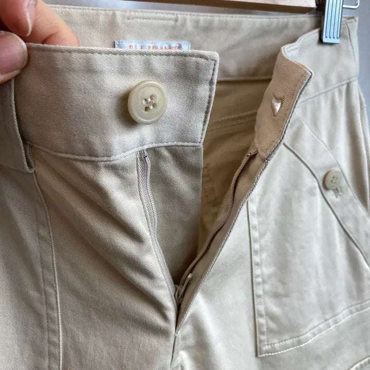 [BUNJANG] ELLE Beige Cargo Straight Pants (24) / ELLE 베이지 카고 스트레이트 팬츠(24)