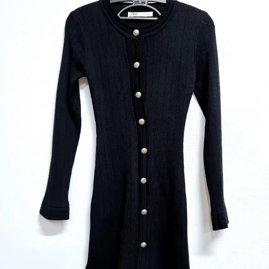 [BUNJANG] ZARA Gold Button Black Knit Dress S / 자라 금장 버튼 블랙 니트 원피스S