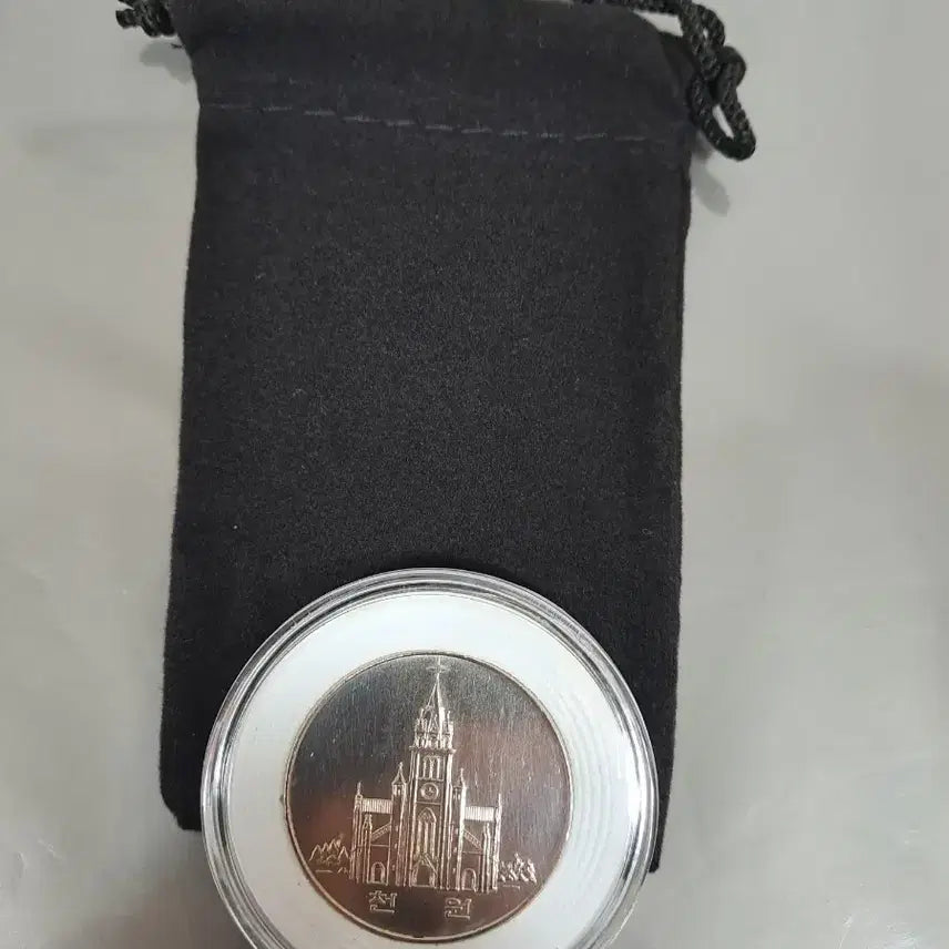 [BUNJANG] Commemorative Church Coin Set / 성당 기념 주화 + 복주머니 세트