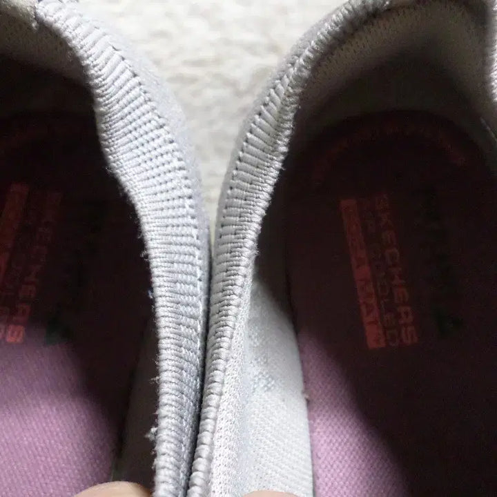 [BUNJANG] Skechers Ultra Go Sneakers / 후루룩구제 245 스케쳐스 울트라고 운동화 스니커즈 중고 신발