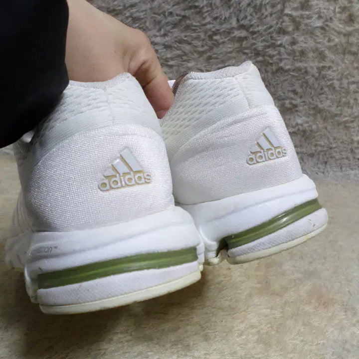 [BUNJANG] Adidas Equipment 10 EM White Sneakers / 후루룩구제 245 아디다스 이큅먼트10 em 화이트 운동화 중고 신발