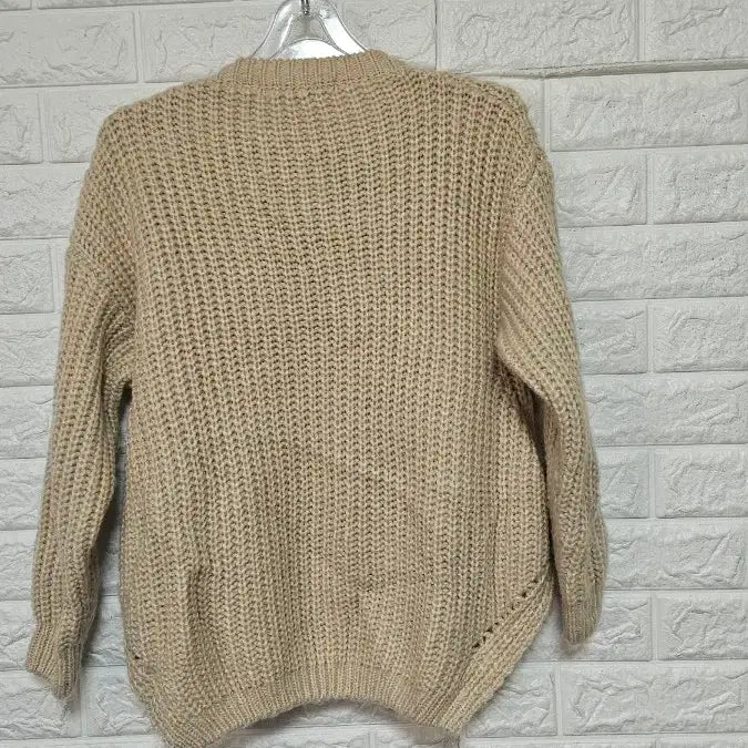 [BUNJANG] Concept Floral Embellished Knit Top / CONCEPT 꽃 장식 니트55-66