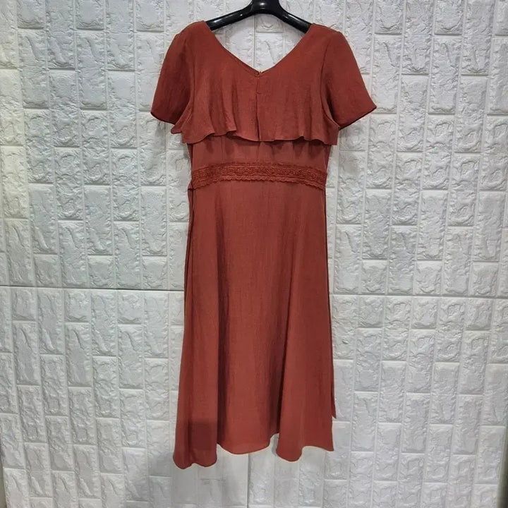 [BUNJANG] Plastic Island V-Neck Lace Long Dress / 플라스틱아일랜드 브이넥 레이스 롱 원피스