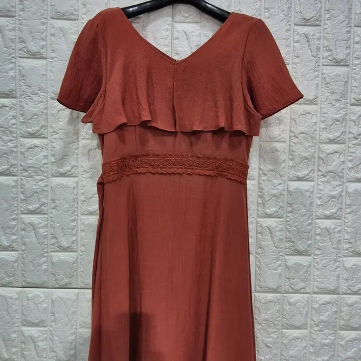 [BUNJANG] Plastic Island V-Neck Lace Long Dress / 플라스틱아일랜드 브이넥 레이스 롱 원피스