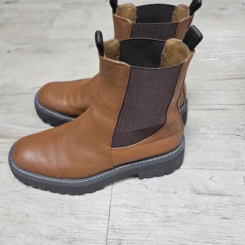 [SOLD OUT] 샘에델만 브라운 첼시 부츠