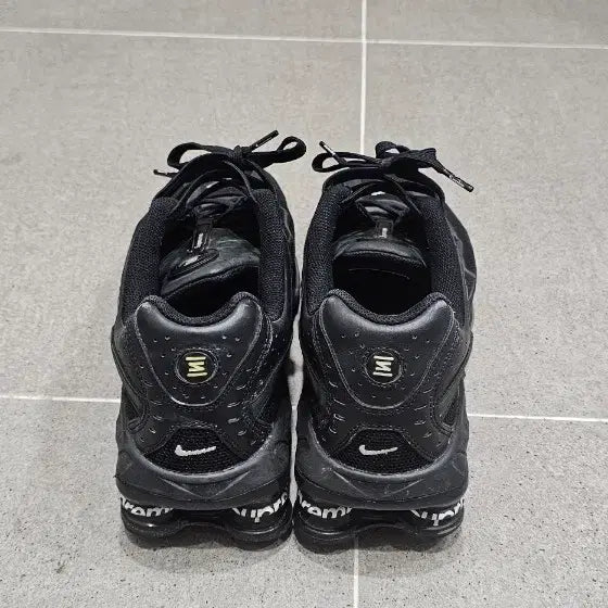 [SOLD OUT] 나이키X슈프림 샥스 라이드 300 (풀박스)