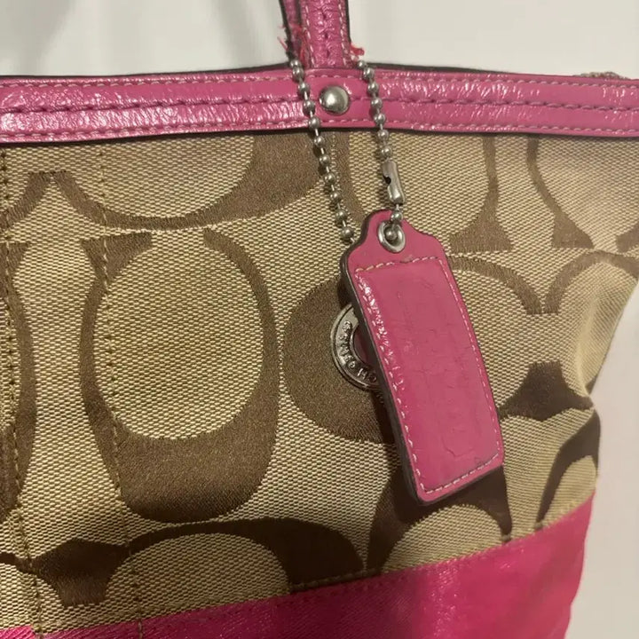 [BUNJANG] COACH Y2K Signature Canvas Pink Stripe Tote Bag / COACH Y2K 코치 시그니처 캔버스 핑크 스트라 이프 토트백