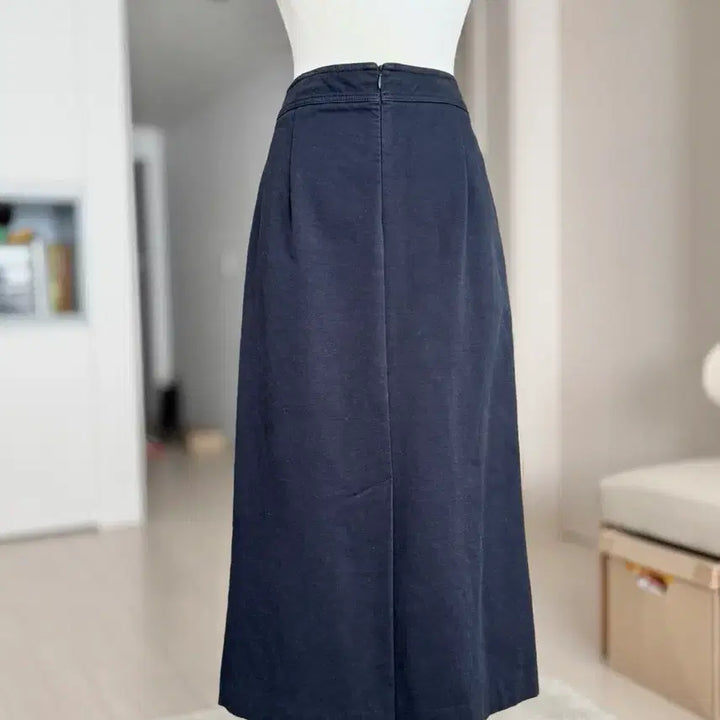 [BUNJANG] BCBG Navy Blue Long Skirt / BCBG 네이블루 스커트