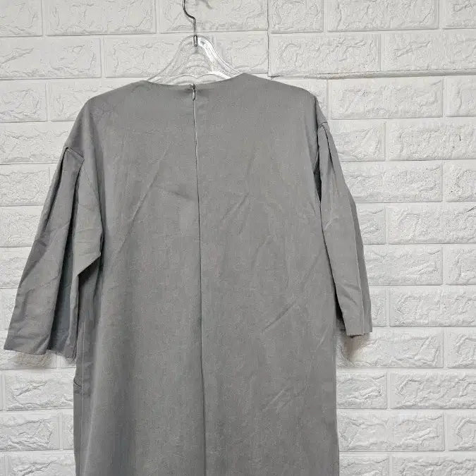 [BUNJANG] LREV V-Neck Semi-Short Sleeve Mini Dress / LREV V넥 반팔 원피스 그레이free