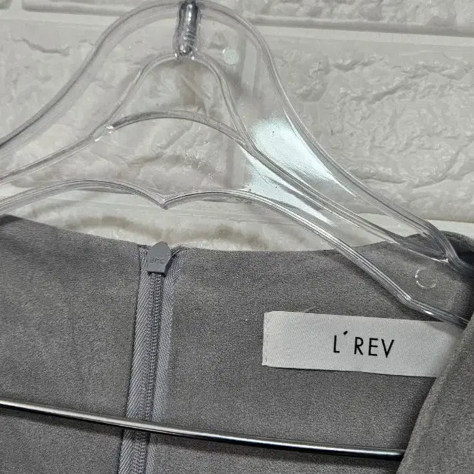 [BUNJANG] LREV V-Neck Semi-Short Sleeve Mini Dress / LREV V넥 반팔 원피스 그레이free