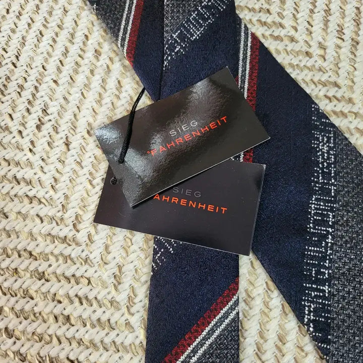 [BUNJANG] Ziek Fahrenheit Silk Tie / 지이크 파렌하이트 넥타이 2