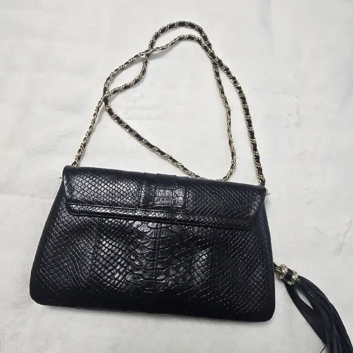 [BUNJANG] Metrocity Black Snake Embossed Chain Crossbody Bag / 메트로시티 블랙 뱀피 체인 크로스백