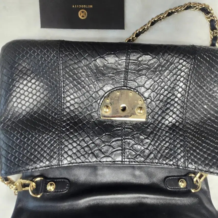 [BUNJANG] Metrocity Black Snake Embossed Chain Crossbody Bag / 메트로시티 블랙 뱀피 체인 크로스백