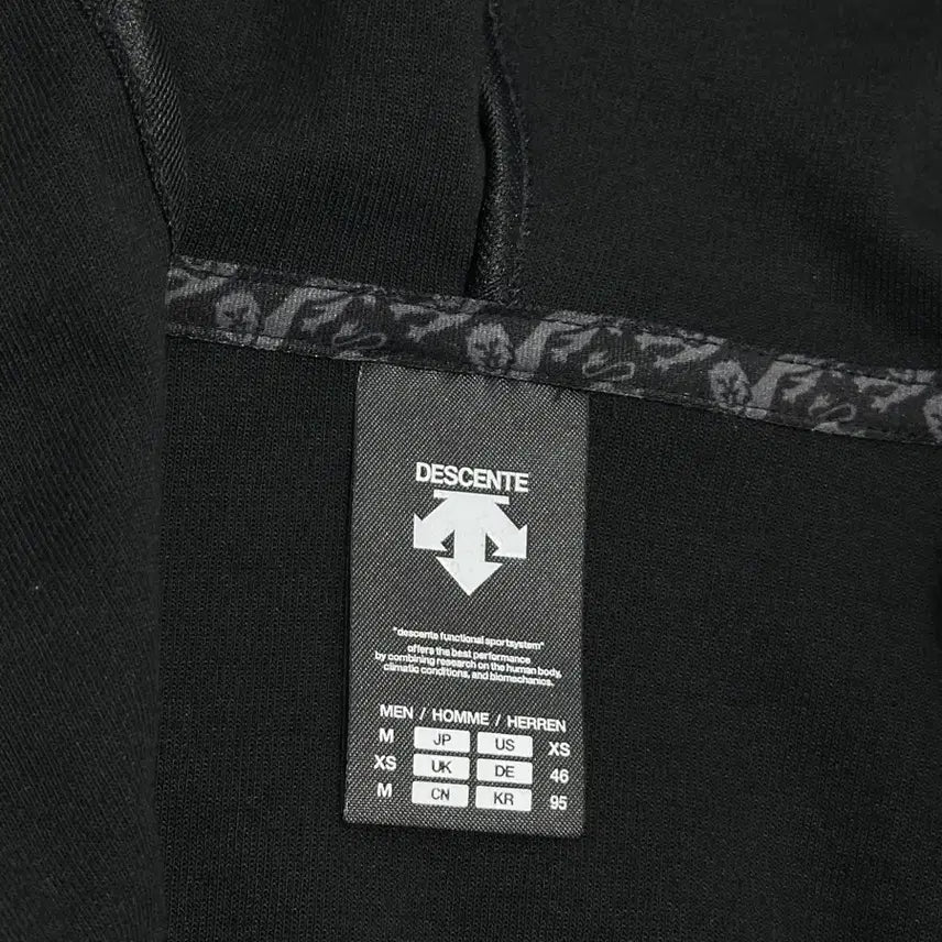 [BUNJANG] Descente England Triathlon Team Training Hooded Zip-Up / 데상트 잉글랜드 트라이애슬론팀 트레이닝 후드집업