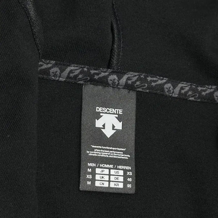 [BUNJANG] Descente England Triathlon Team Training Hooded Zip-Up / 데상트 잉글랜드 트라이애슬론팀 트레이닝 후드집업