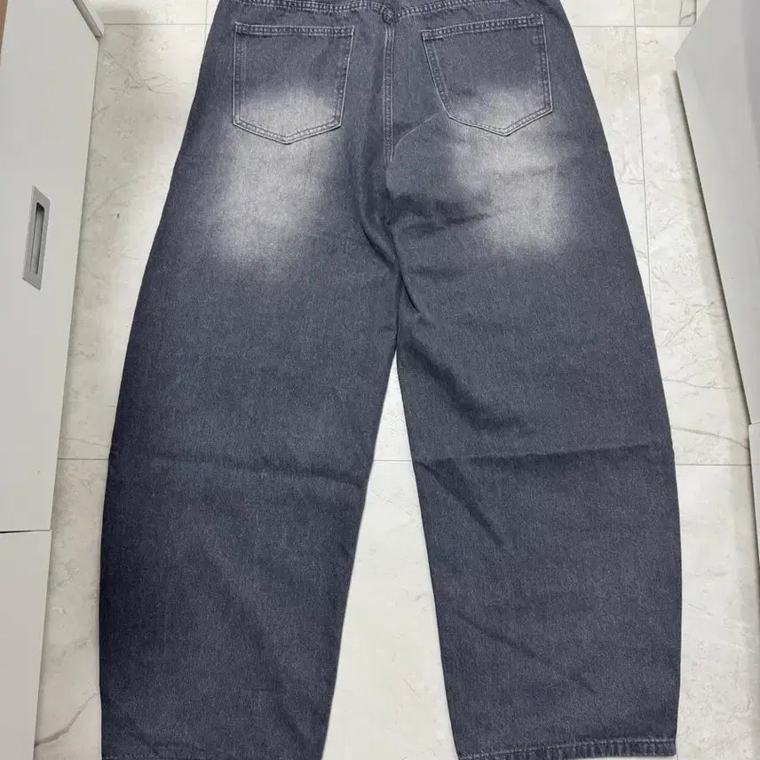 [BUNJANG] DWSE Balloon Wide Denim Jeans / DWSE 벌룬 와이드 데님 청바지 새제품 싸게 팔아요