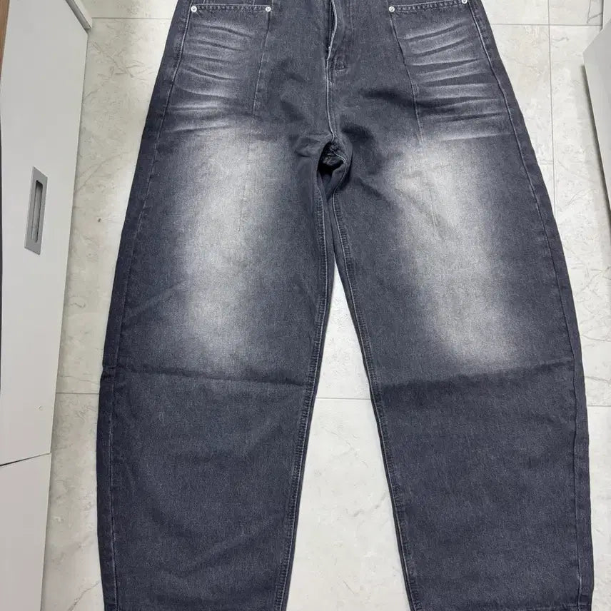 [BUNJANG] DWSE Balloon Wide Denim Jeans / DWSE 벌룬 와이드 데님 청바지 새제품 싸게 팔아요