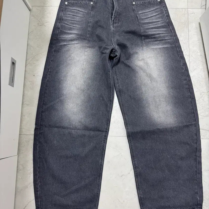 [BUNJANG] DWSE Balloon Wide Denim Jeans / DWSE 벌룬 와이드 데님 청바지 새제품 싸게 팔아요