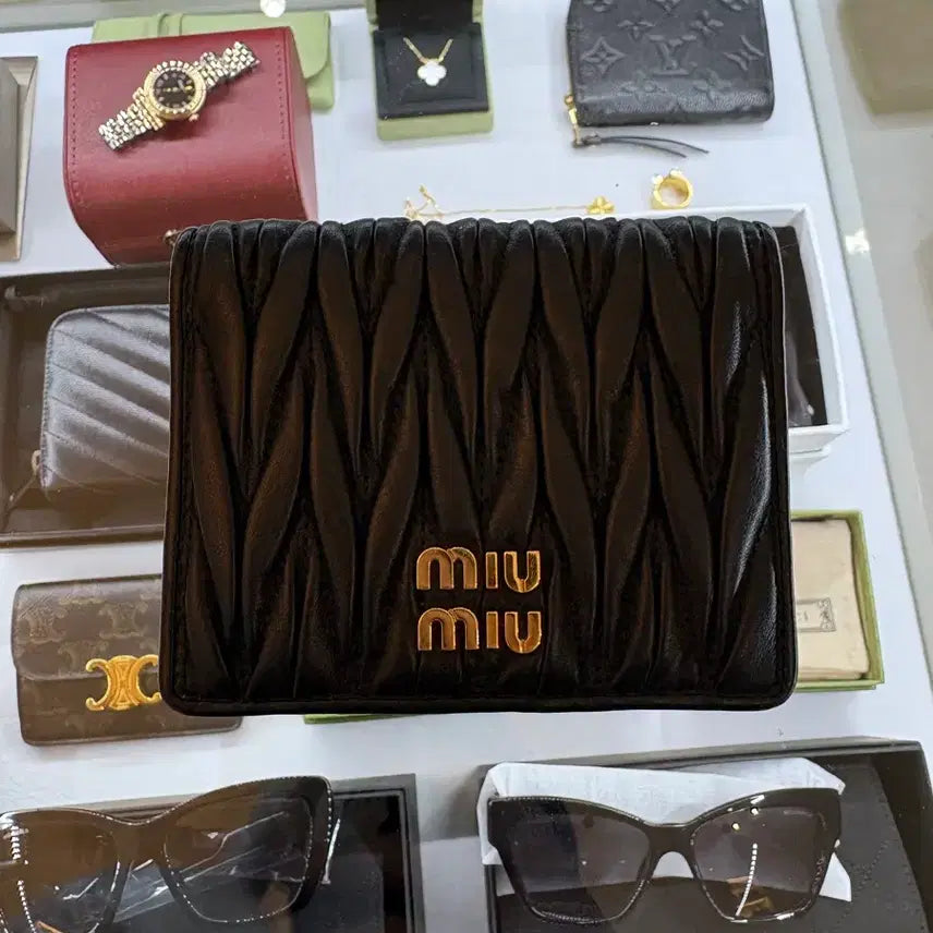 [BUNJANG] Miu Miu Black Leather Wallet / [정품] 미우미우 반지갑