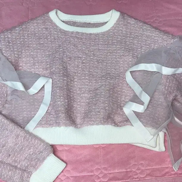 [BUNJANG] Lililly Crop Frill Sweatshirt / lililly 릴리릴리 양산형 지뢰계 크롭 프릴 맨투맨 디마럽 라즈리사