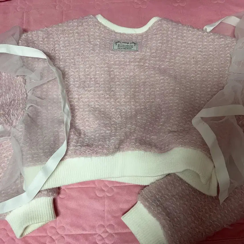 [BUNJANG] Lililly Crop Frill Sweatshirt / lililly 릴리릴리 양산형 지뢰계 크롭 프릴 맨투맨 디마럽 라즈리사