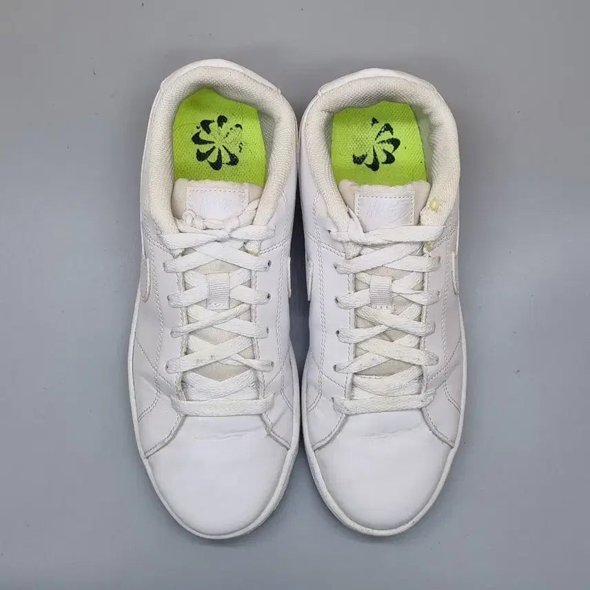 [BUNJANG] Nike Court Royale 2 Sneakers 245 / 나이키 코트로얄2 스니커즈 245
