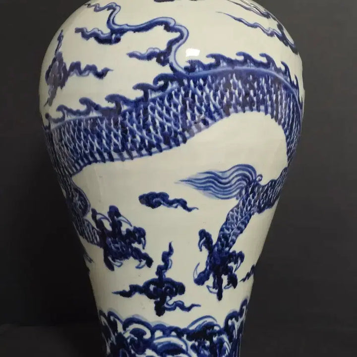 [BUNJANG] Celadon Porcelain Cloud and Dragon Meiping Vase / 선덕청화운용문매병