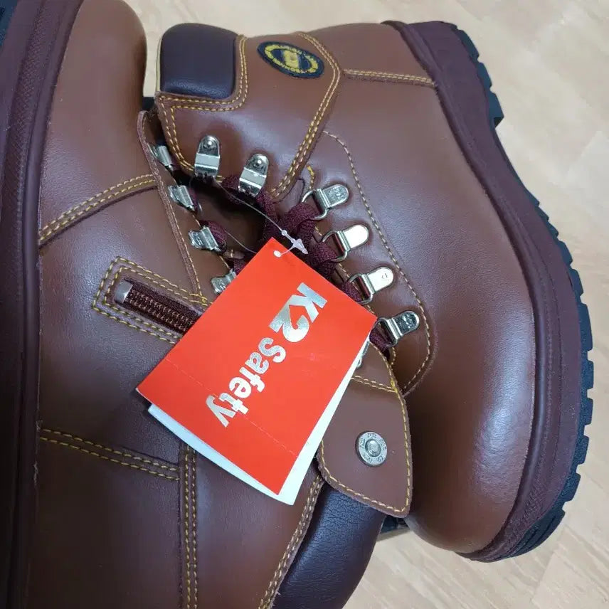 [SOLD OUT] k2-14 안전화 kcs인증 265 (총4박스) 새제품 k2 안전화